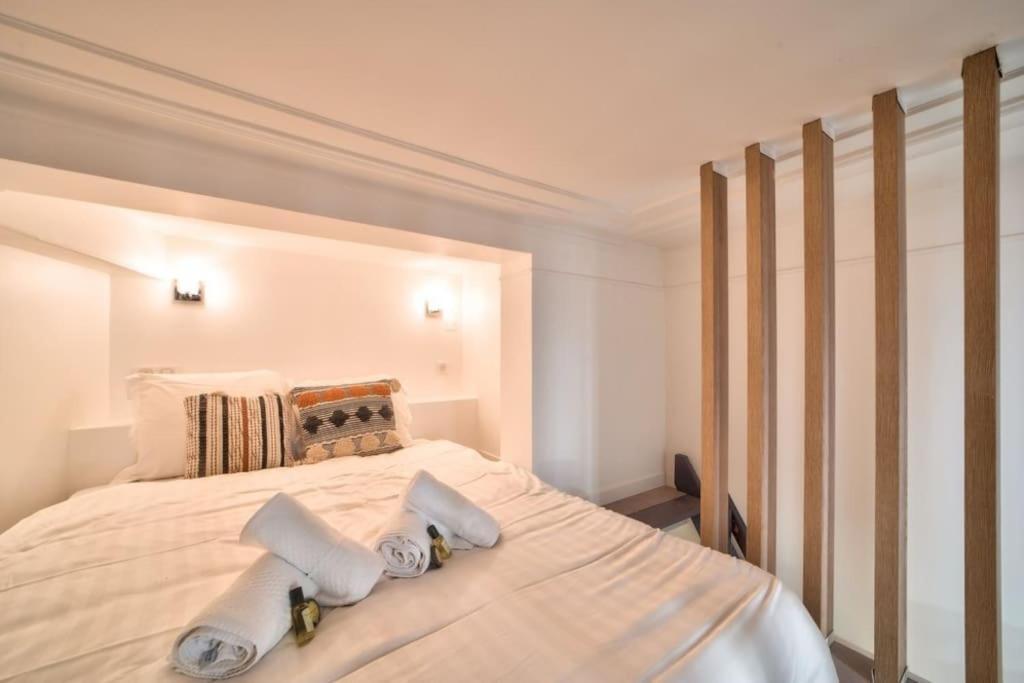 Bel Appartement Au Coeur De Montmartre Paris Luaran gambar