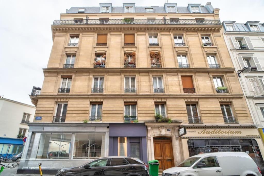 Bel Appartement Au Coeur De Montmartre Paris Luaran gambar